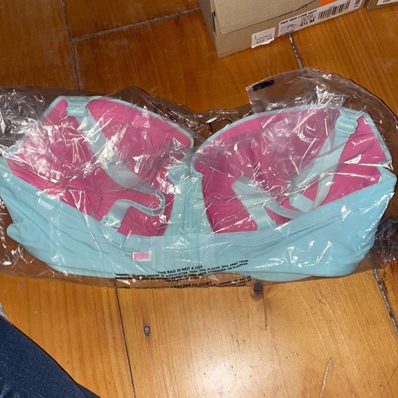 Pink bra - Picture 2 of 2